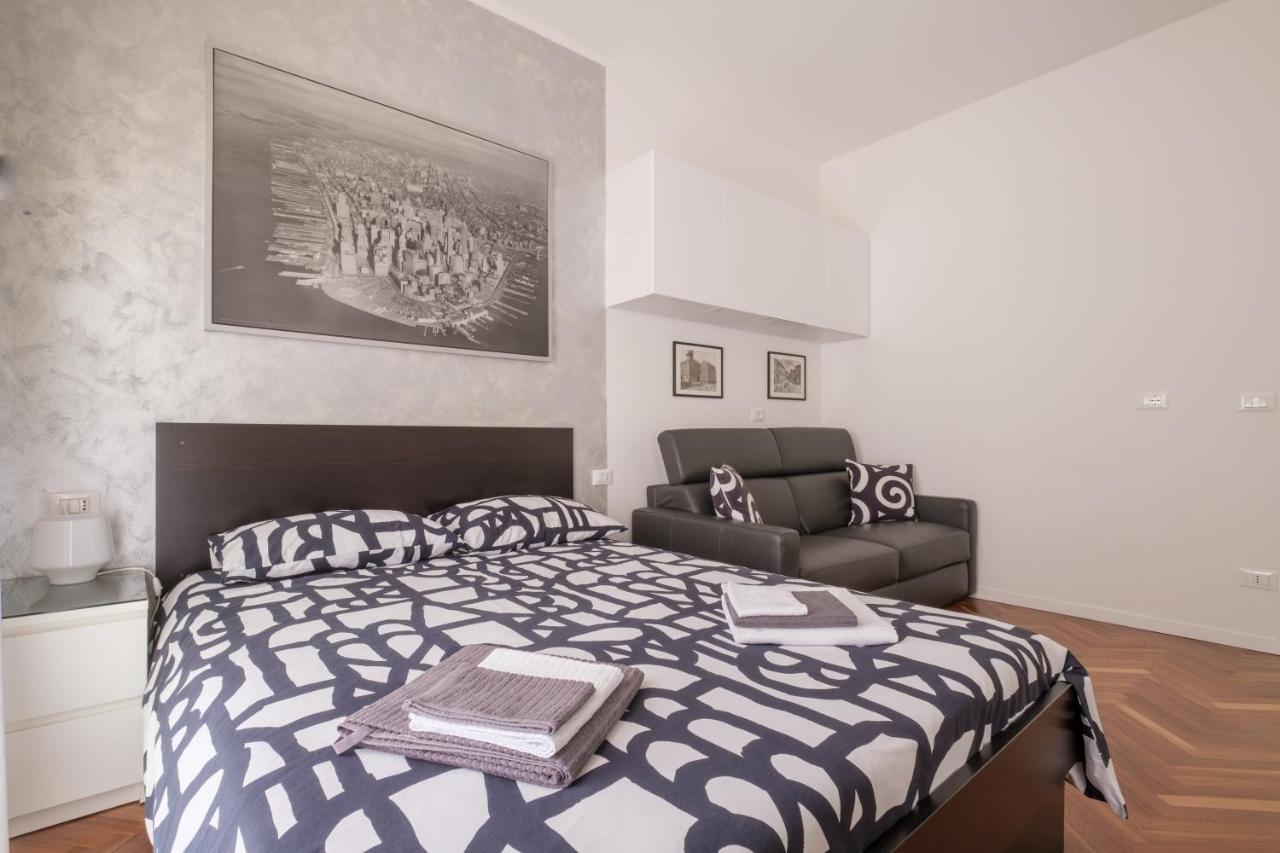 Galleria Del Toro Apartments โบโลญญา ภายนอก รูปภาพ